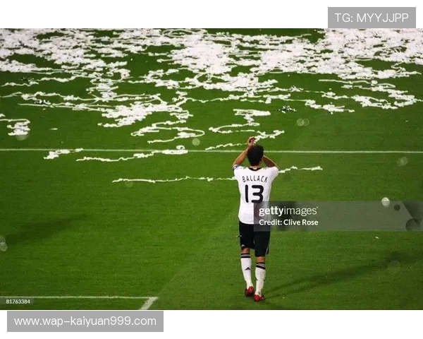 皇马娱乐场:引入先进的娱乐技术设备,提升整体体验感,让足球迷尽情享受足球带来的激情 皇马娱乐场:引入先进的娱乐技术设备,提升整体体验感,让足球迷尽情享受足球带来的激情